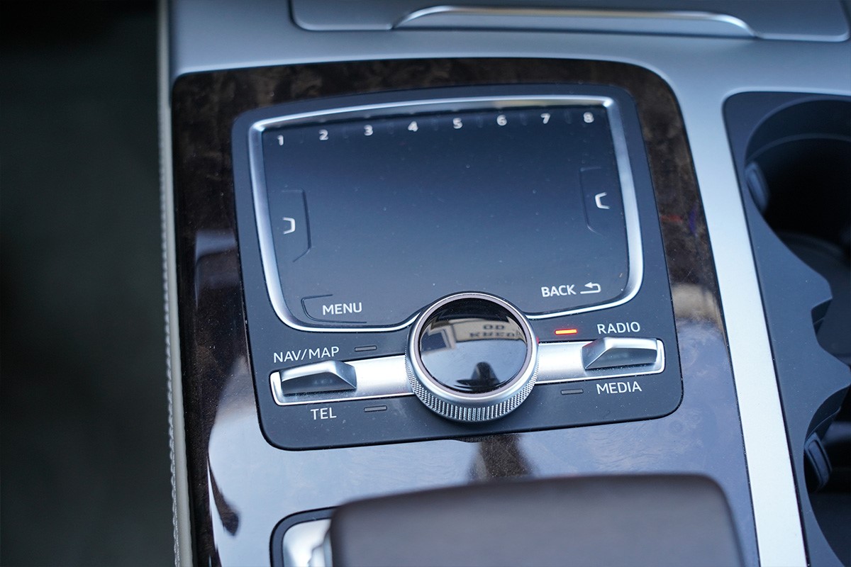 Audi Q7
 3.0 TDi Quattro Tiptronic Business Plus
