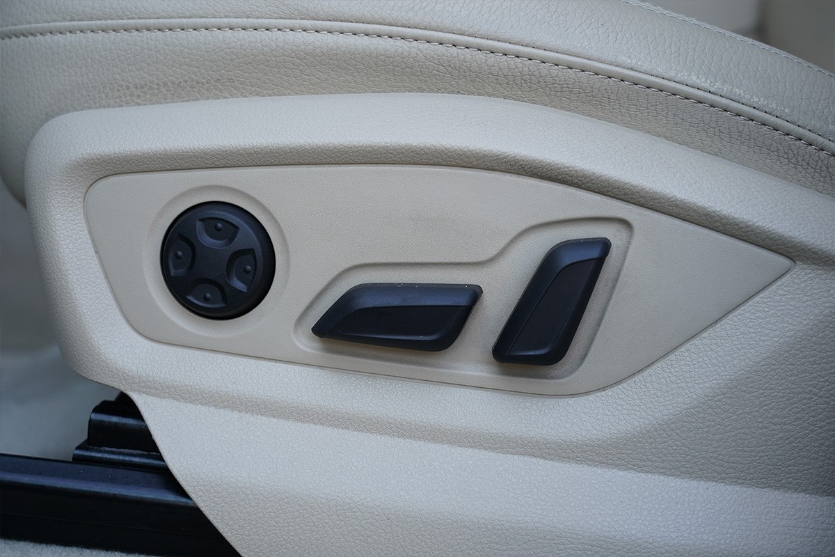 Audi Q7
 3.0 TDi Quattro Tiptronic Business Plus