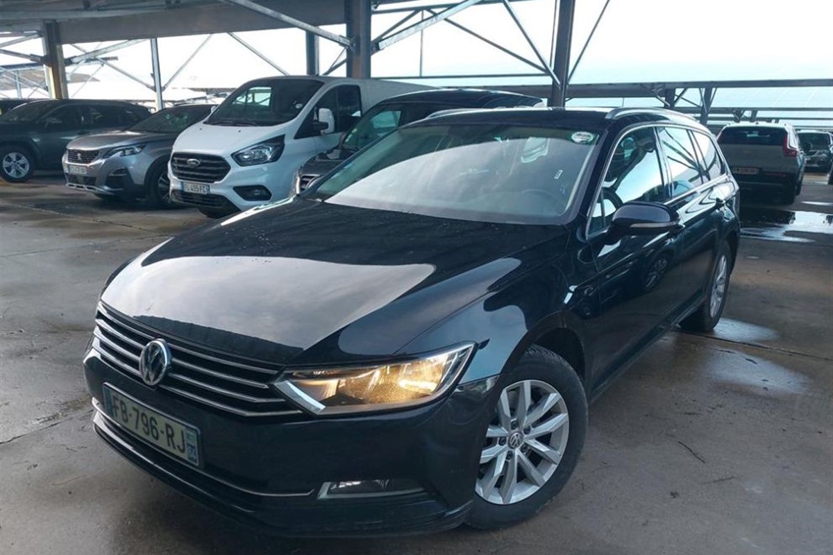 Volkswagen Passat SW 2.0 TDi DSG Confortline Business BlueMotion