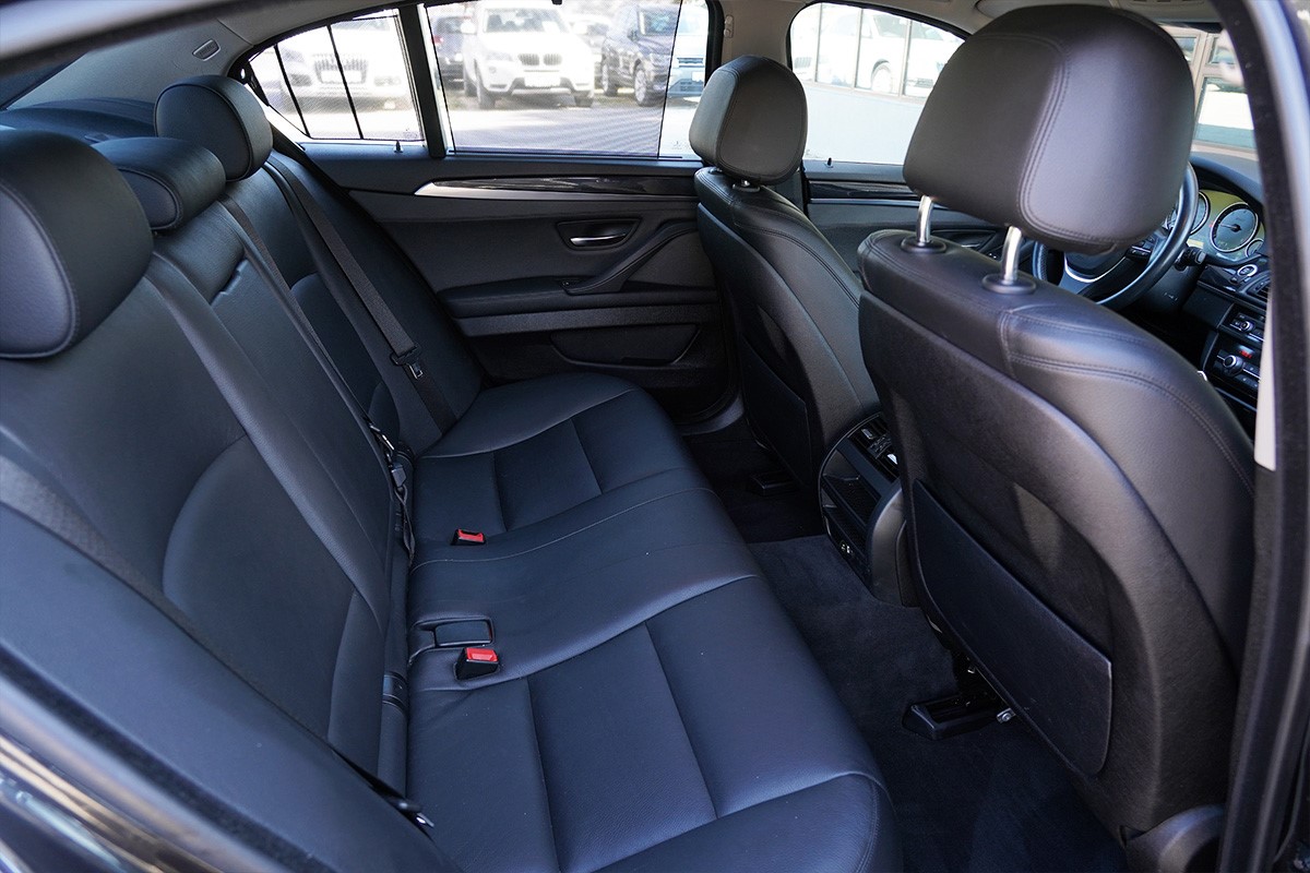 BMW
 520d  SERIE 5 F10