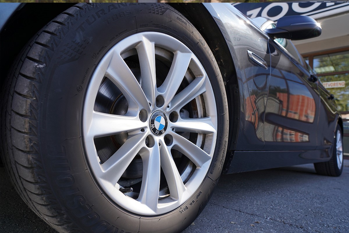 BMW
 520d  SERIE 5 F10