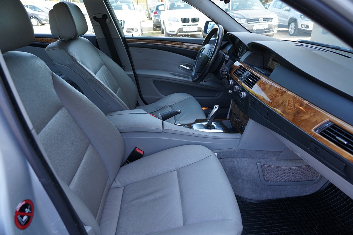 BMW
 5-Series 525 D