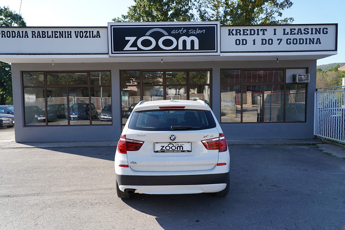 BMW
 X3
 xDrive 2.0D Confort