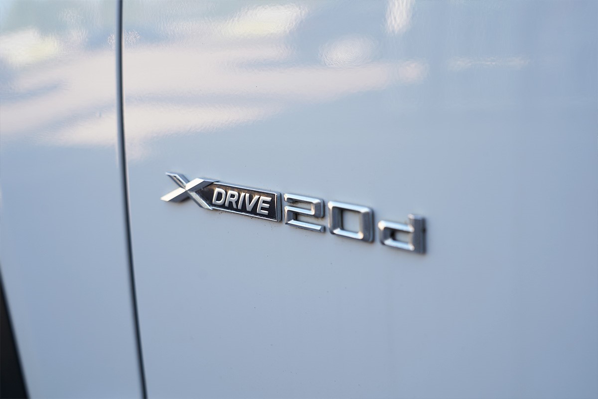 BMW
 X3
 xDrive 2.0D Confort