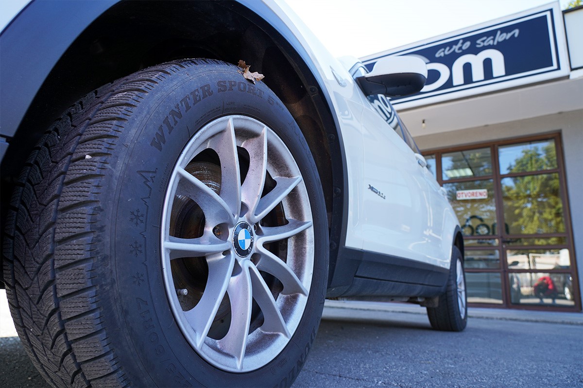 BMW
 X3
 xDrive 2.0D Confort