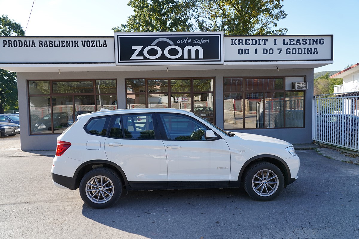 BMW
 X3
 xDrive 2.0D Confort