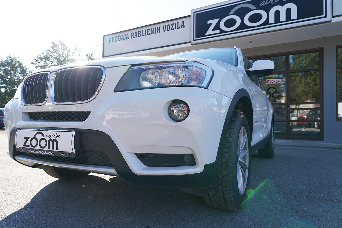 BMW
 X3
 xDrive 2.0D Confort