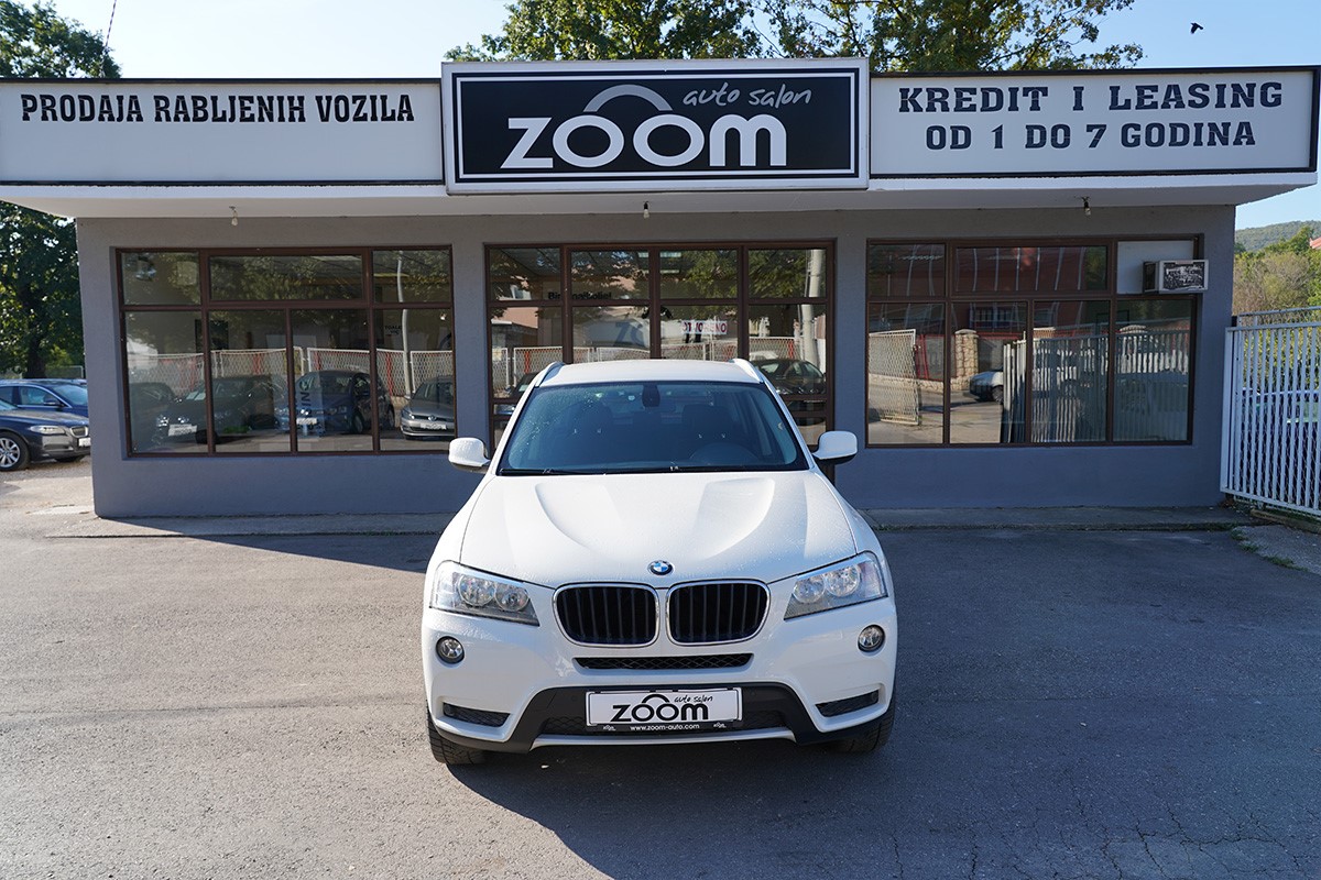 BMW
 X3
 xDrive 2.0D Confort