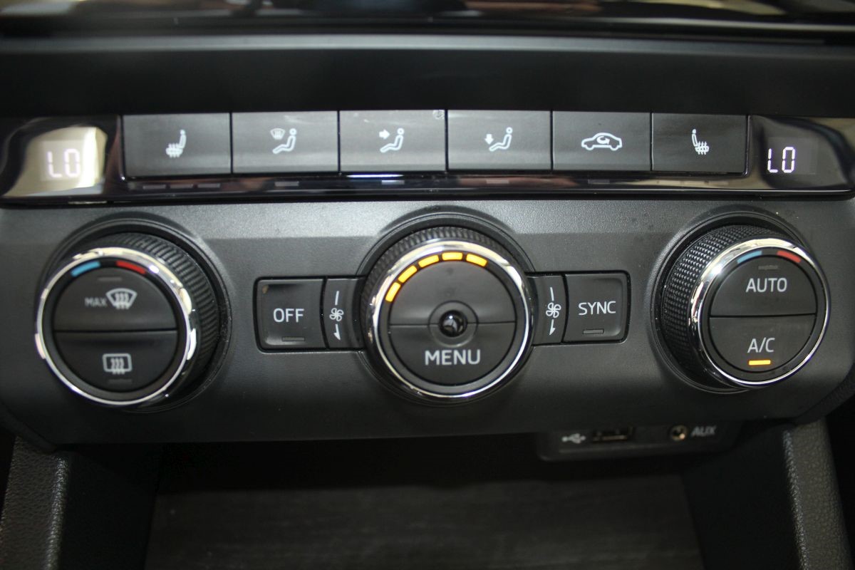 Škoda Octavia SCOUT 2,0 TDI 4X4 