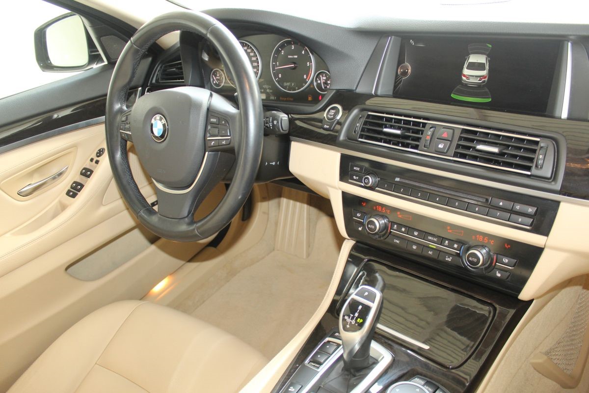 BMW
 5-Series 535D xDrive Luxury
