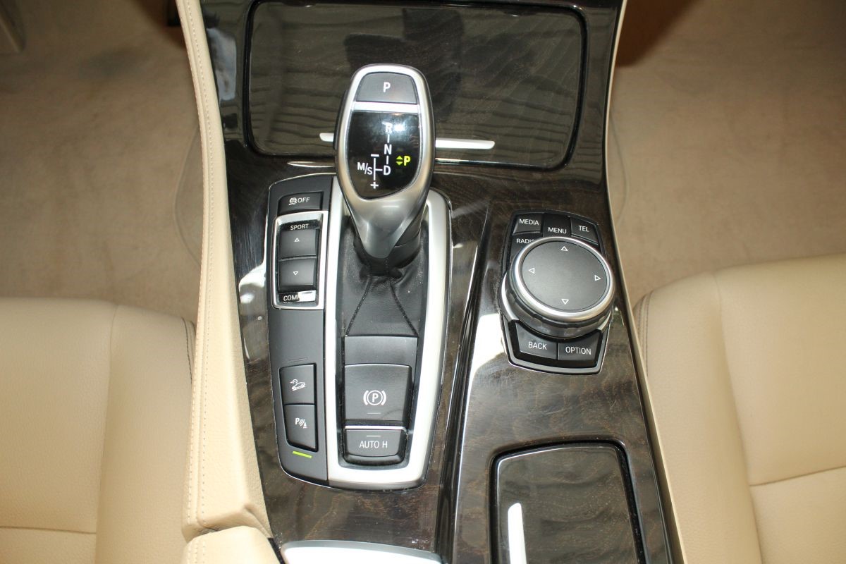 BMW
 5-Series 535D xDrive Luxury