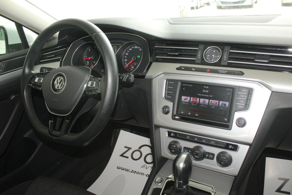 Volkswagen Passat 2.0 TDI VARIANT COMFORTLINE CARAT >DSG-Tiptronik< novi model