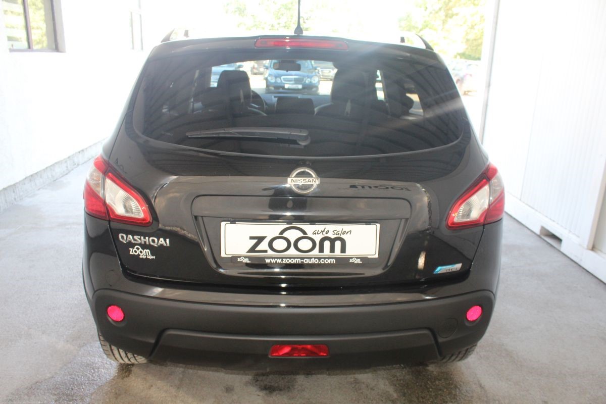 Nissan
 Qashqai 1,6 DCI