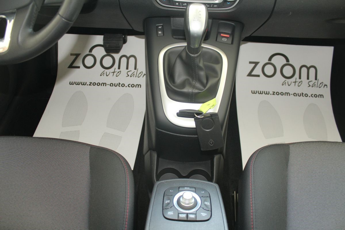 Renault Scenic 1.5 DCI