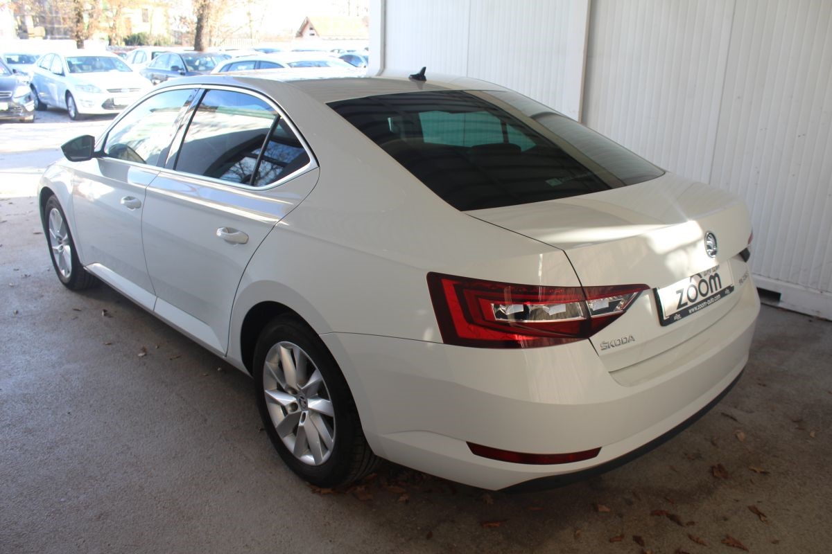 Škoda SUPERB 2.0 TDI DSG