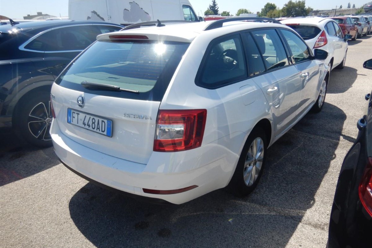 Škoda Octavia Combi 1,6 TDI DSG