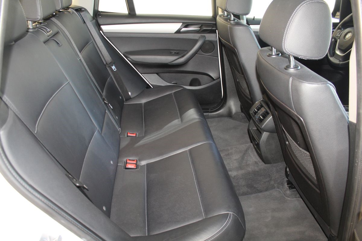 BMW
 X3
 2.0D xDrive Executive