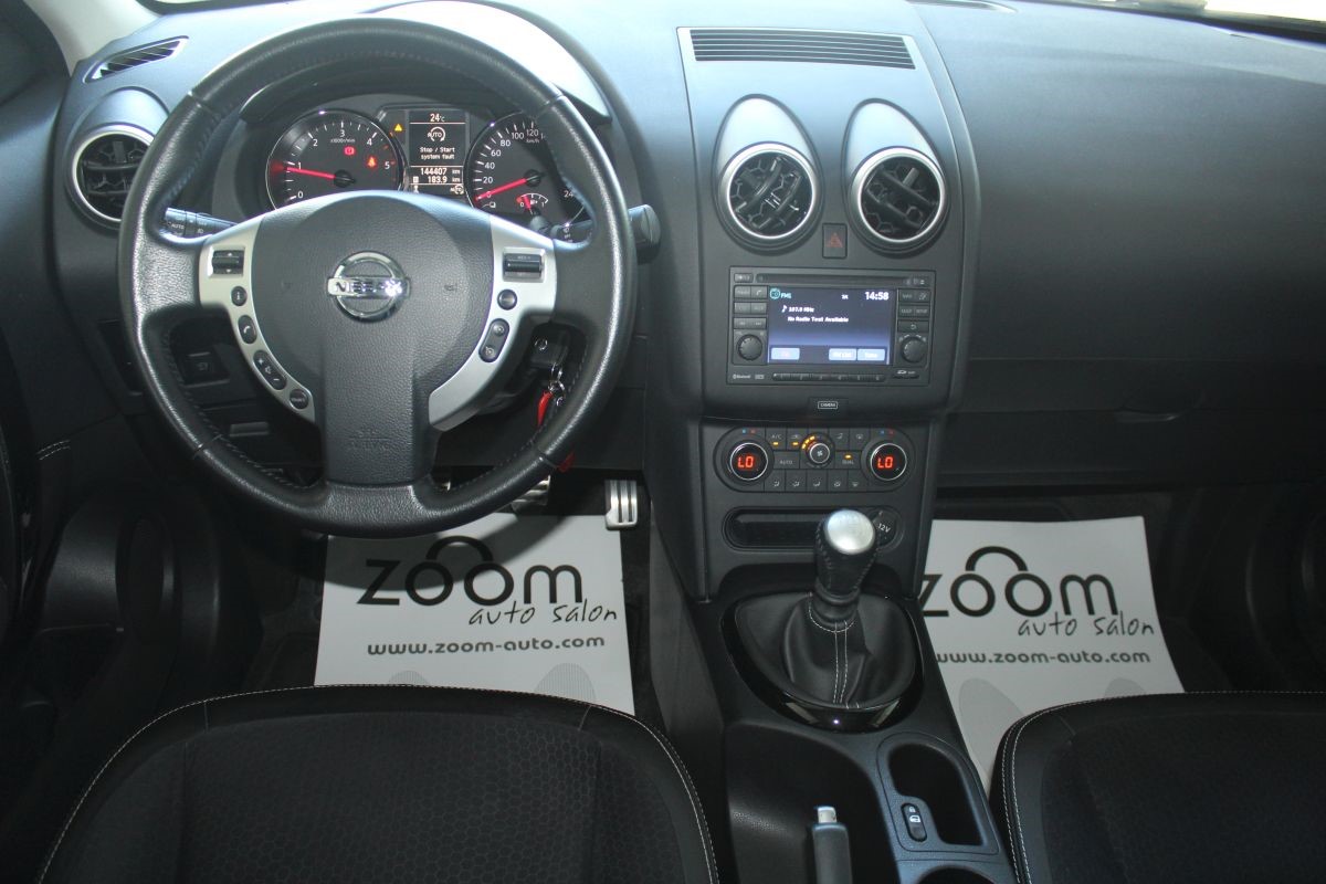Nissan
 Qashqai 1,6 DCI
