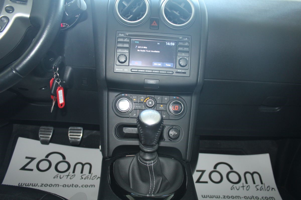 Nissan
 Qashqai 1,6 DCI