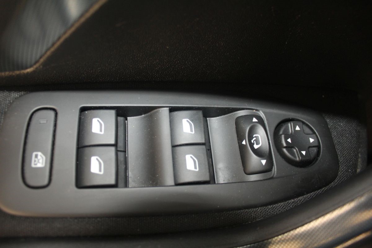 Peugeot 2008 1.6 HDI