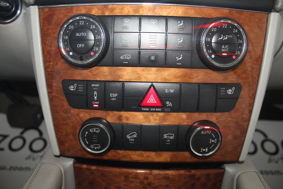 Mercedes-Benz GL-Class
 320 CDI 4 MATIC