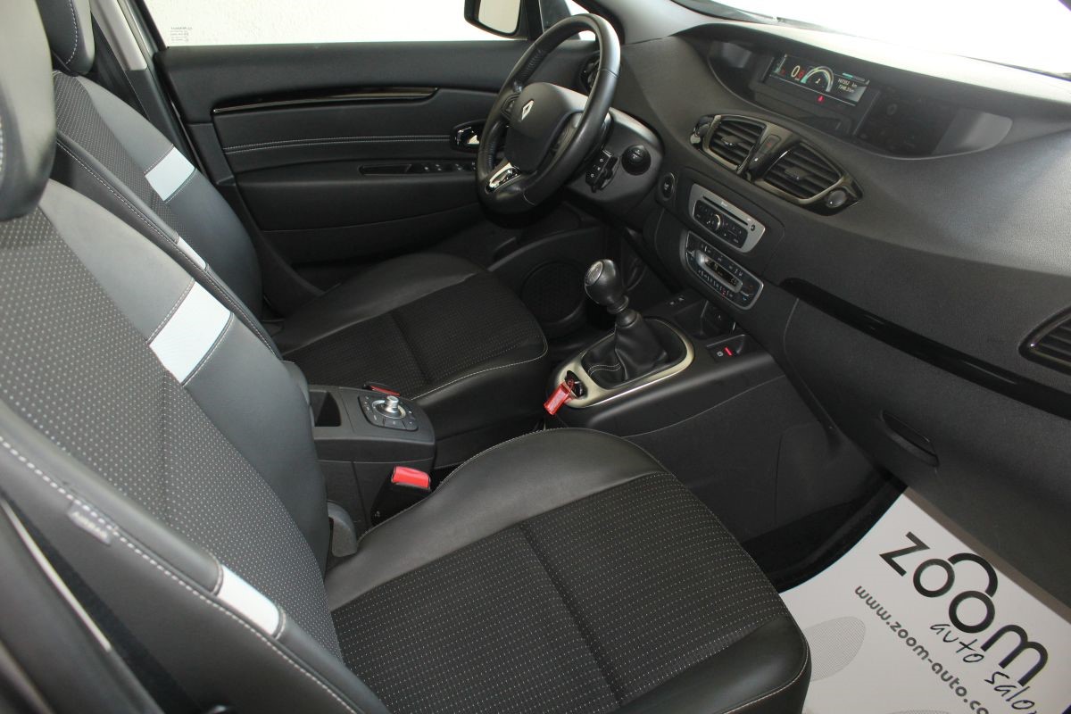 Renault Scenic 1.5 DCI