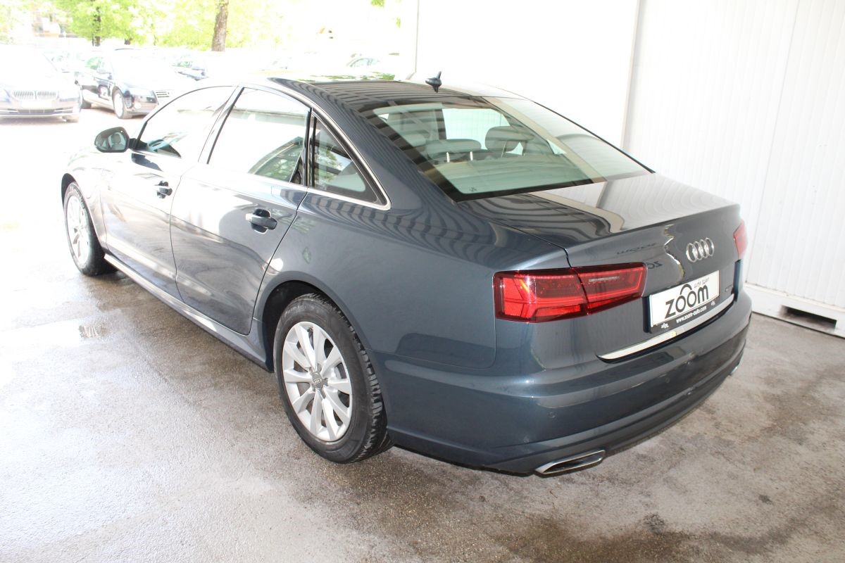 Audi A6
 3.0 TDi V6 Quattro Business Line
