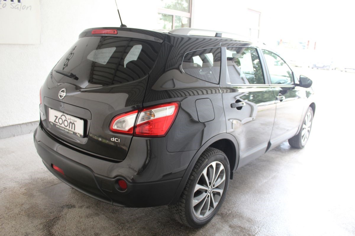 Nissan
 Qashqai 2,0 DCI TEKNA 4X4 Automatik >QASHQAI+2< 7 SJEDIŠTA 