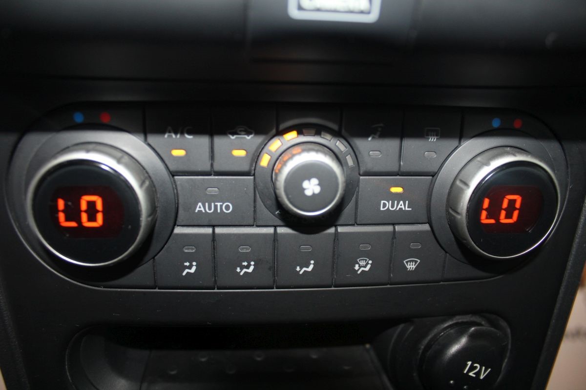 Nissan
 Qashqai 1,6 DCI