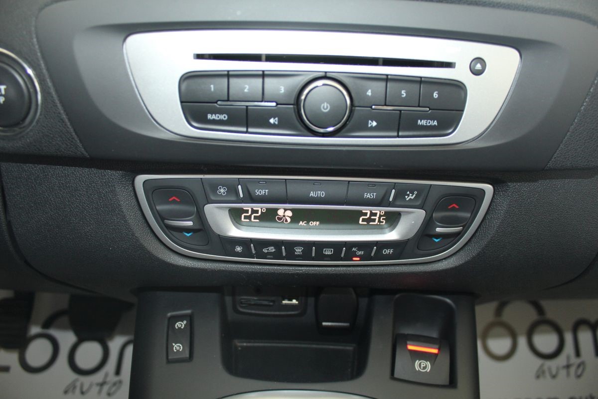 Renault Scenic 1.5 DCI