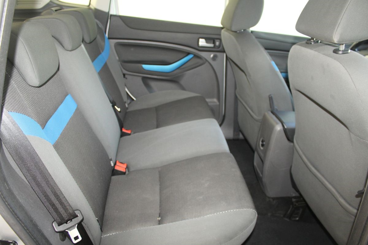 Ford
 Kuga 2,0 CDTI 