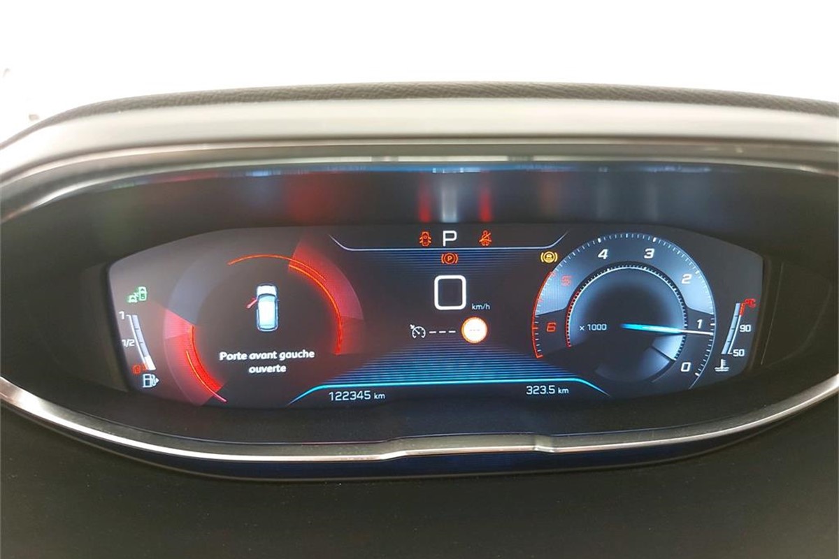 Peugeot 3008 ALLURE 1.5 BLUEHDI  Automatik