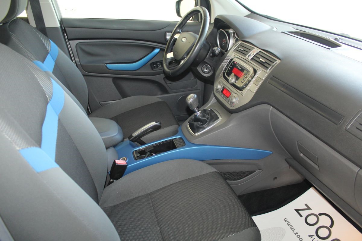 Ford
 Kuga 2,0 CDTI 