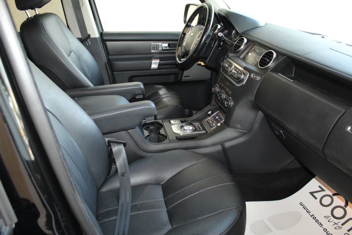 Land Rover
 DISCOVERY 4 SDV6 3,0 HSE