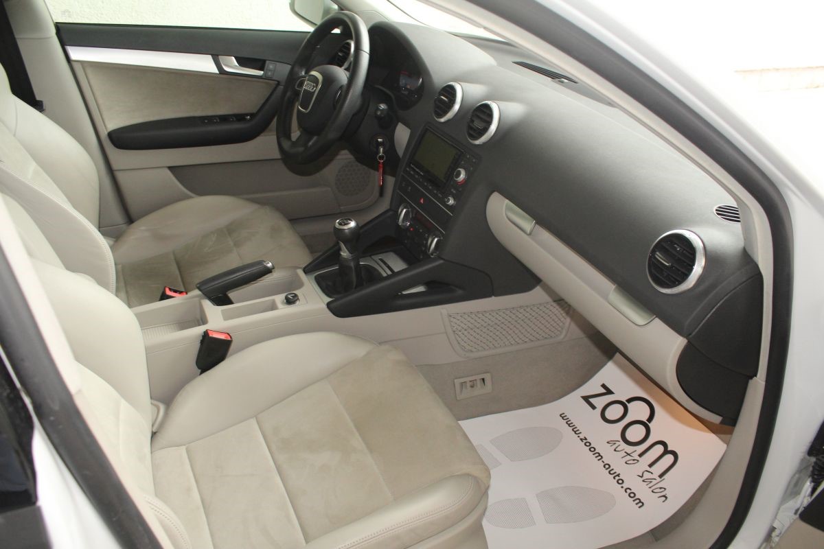 Audi A3
 2.0 TDI Sportback Ambition Luxe