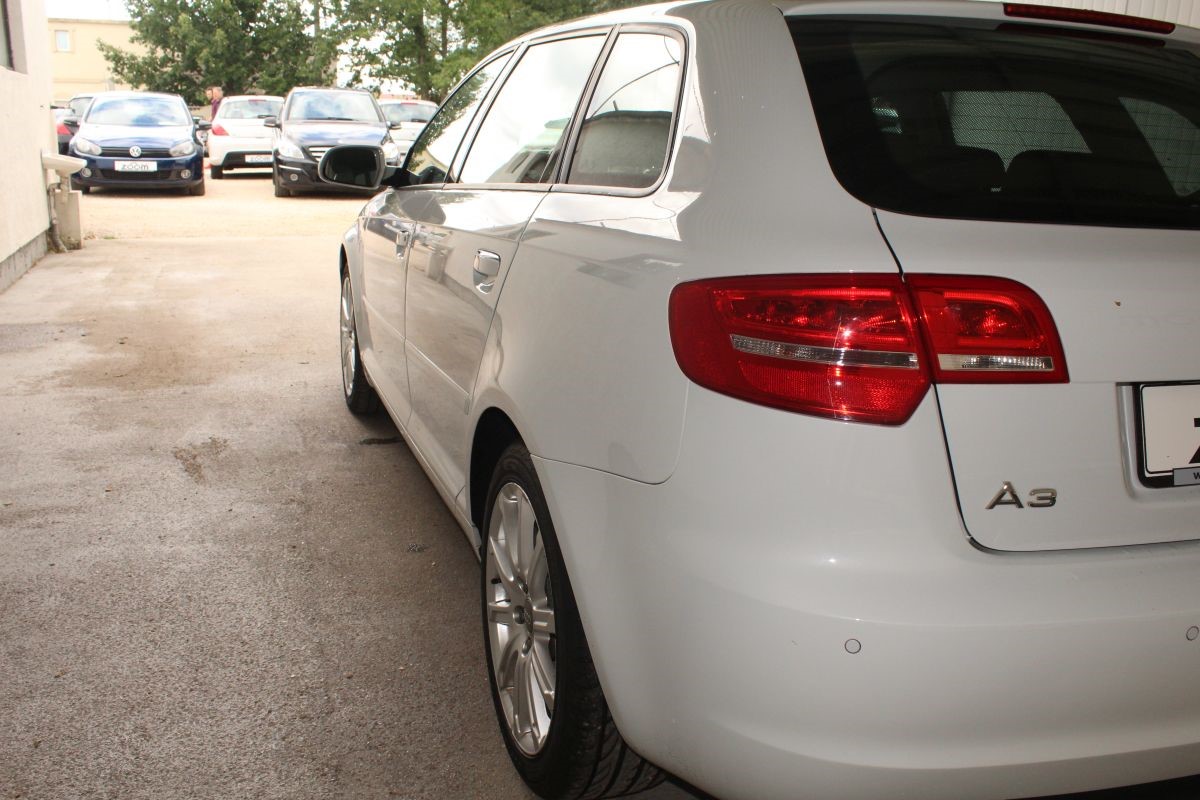 Audi A3
 2.0 TDI Sportback Ambition Luxe