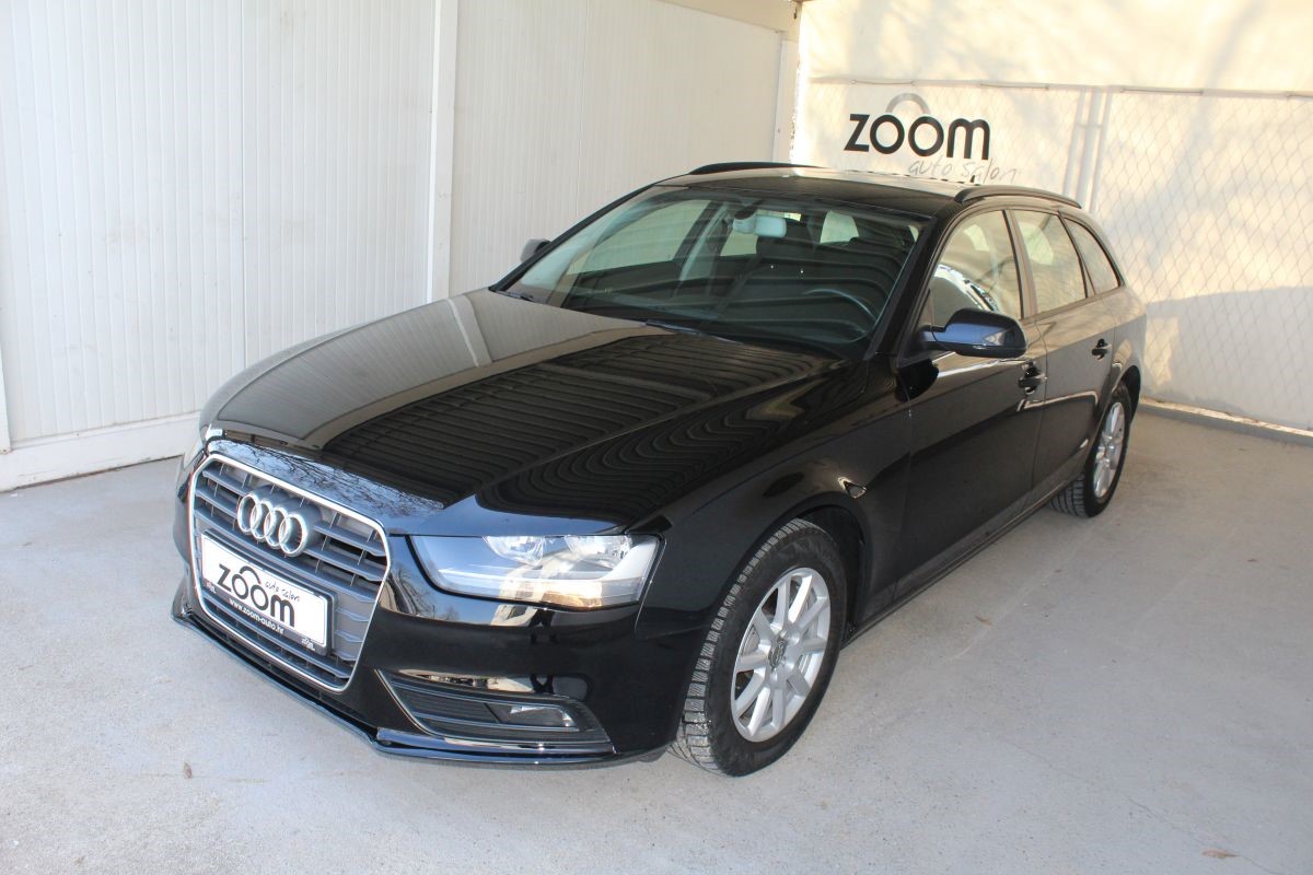 Audi A4
 2,0 TDI AVANT S-TRONIC ATTRACTION Navi