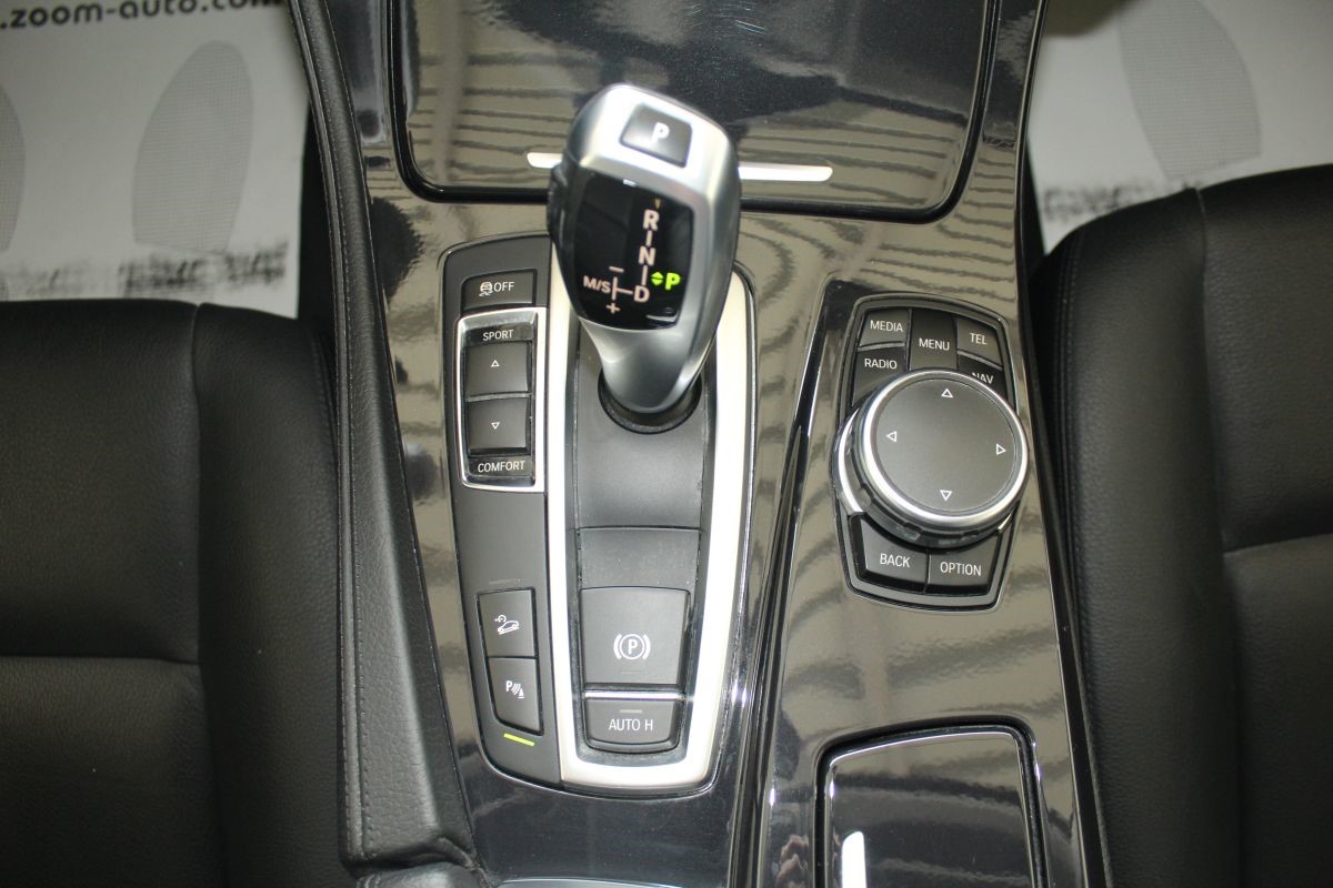 BMW
 5-Series F10 520D xDrive Executive *FACELIFT*