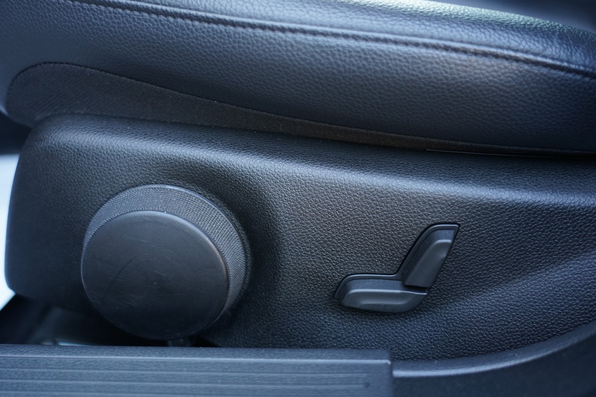 Mercedes-Benz C-Class
 220 CDI 