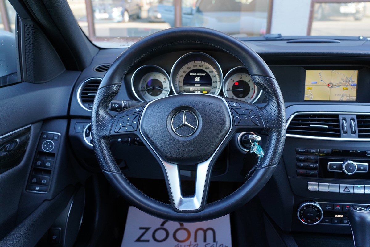 Mercedes-Benz C-Class
 220 CDI 