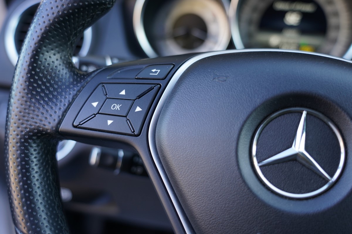 Mercedes-Benz C-Class
 220 CDI 