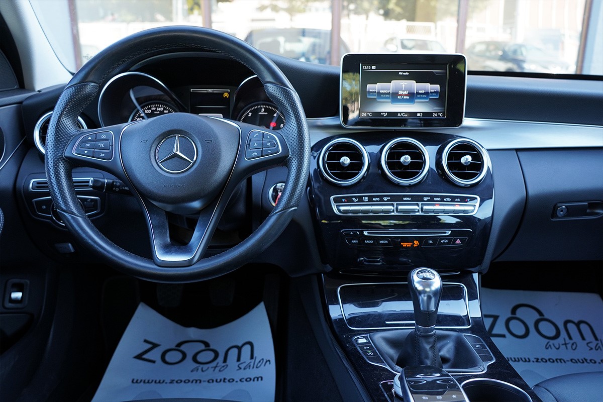 Mercedes-Benz C-Class
 220CDI Business