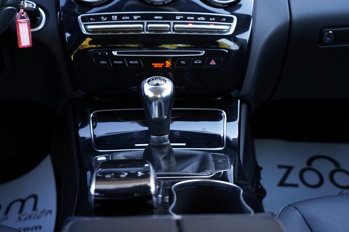 Mercedes-Benz C-Class
 220CDI Business