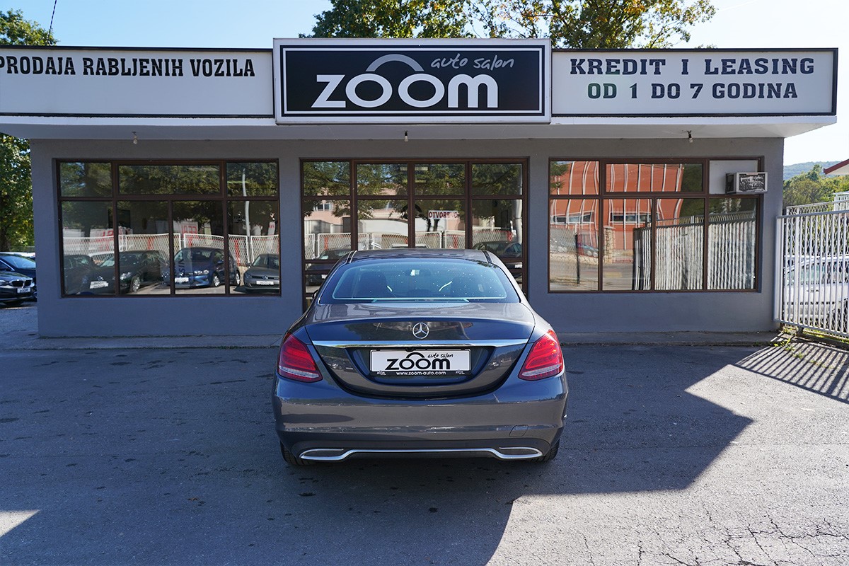 Mercedes-Benz C-Class
 220CDI Business