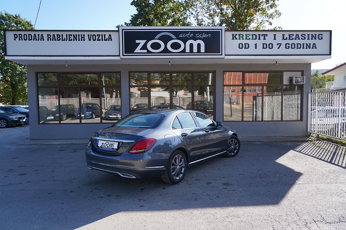 Mercedes-Benz C-Class
 220CDI Business