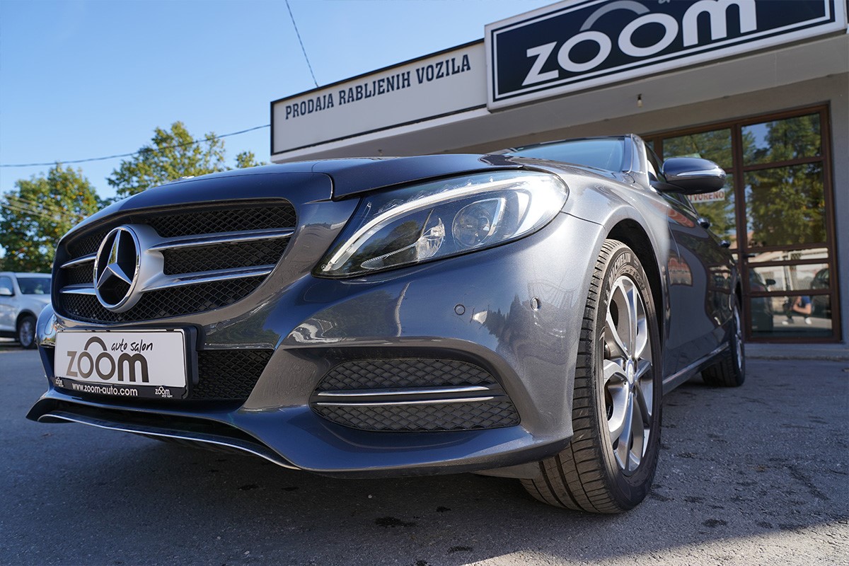 Mercedes-Benz C-Class
 220CDI Business
