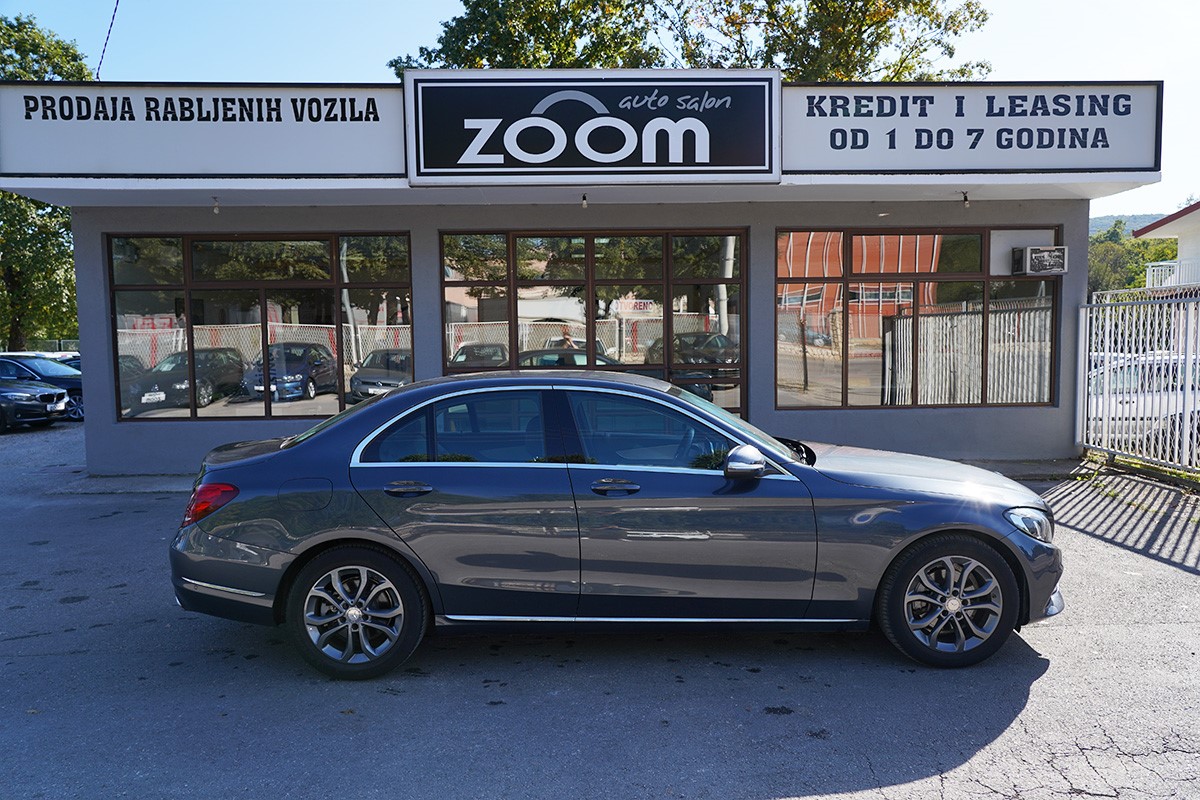 Mercedes-Benz C-Class
 220CDI Business