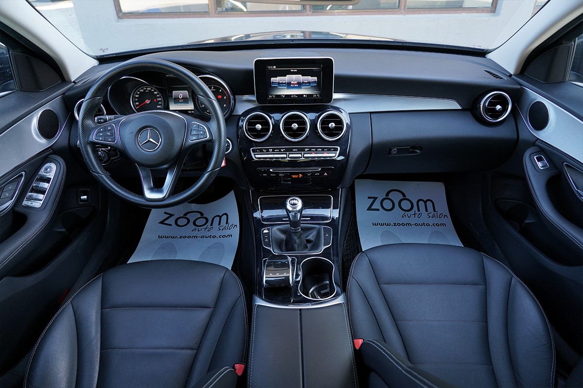 Mercedes-Benz C-Class
 220CDI Business