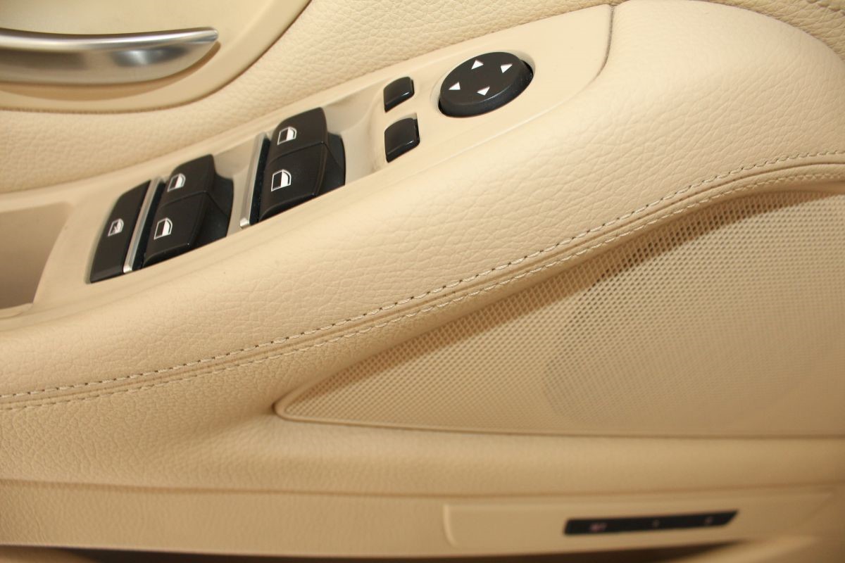 BMW
 5-Series 535D xDrive Luxury
