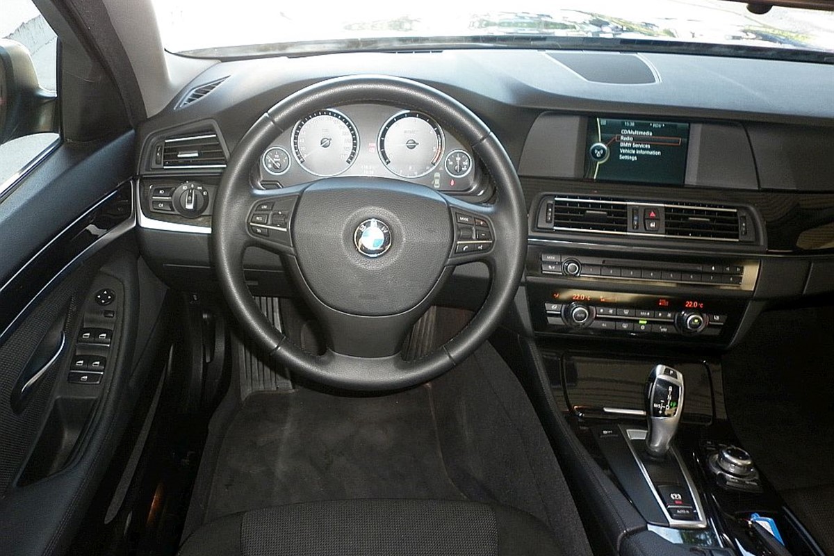 BMW
 5-Series 530 D Eletta